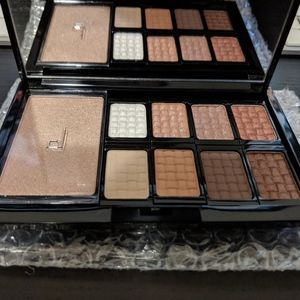 NEW Doucce Freematic Eyeshadow Palette (Nude)